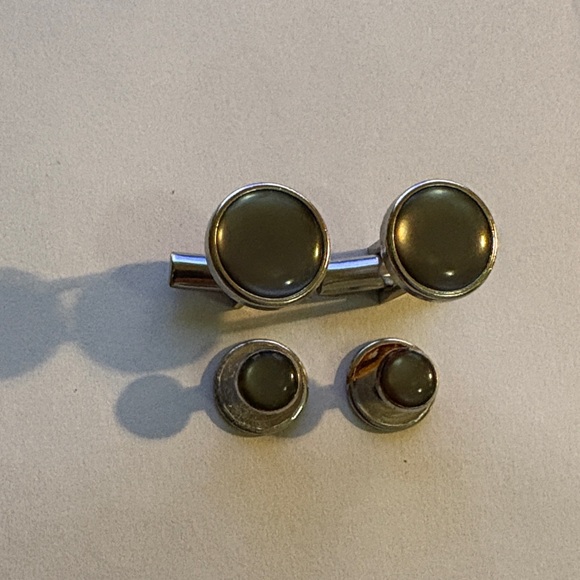 Silver and Black Cufflinks Set - Picture 3 of 6